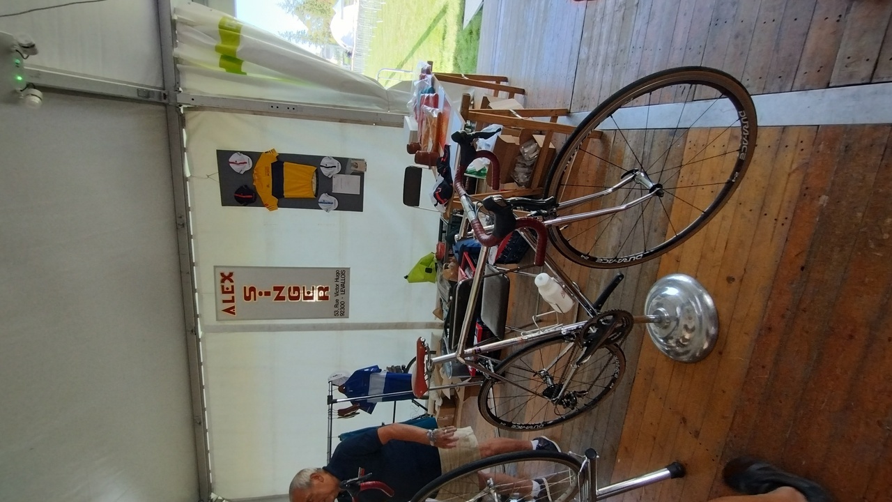 One of Alex Singer's steel bikes, as displayed in their stand