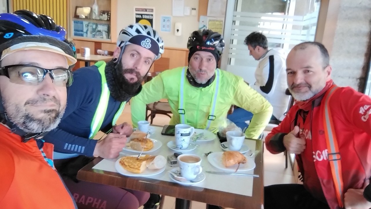 Me, Alex, Dani and Edgar, sitting at our breakfast table
