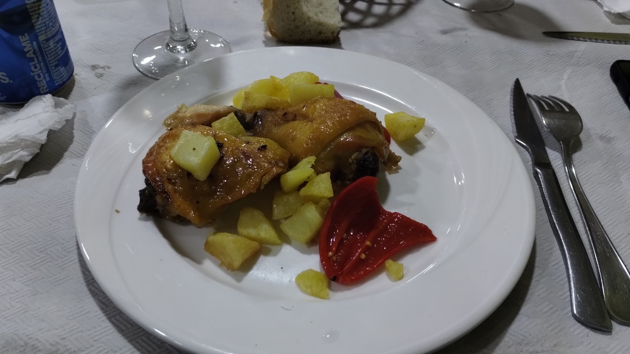 My dinner main dish, slowly cooked chicken with potatos and red pepper