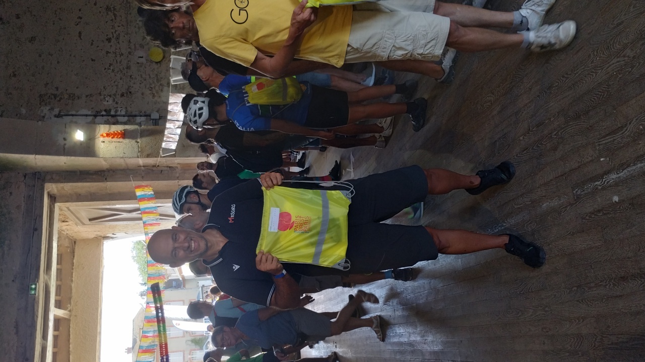 Dani, posing with his PBP bag