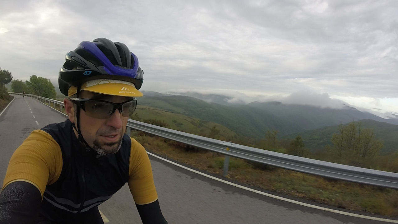 Selfie of myself, with some nice views from the top of Puerto de Foncebadón