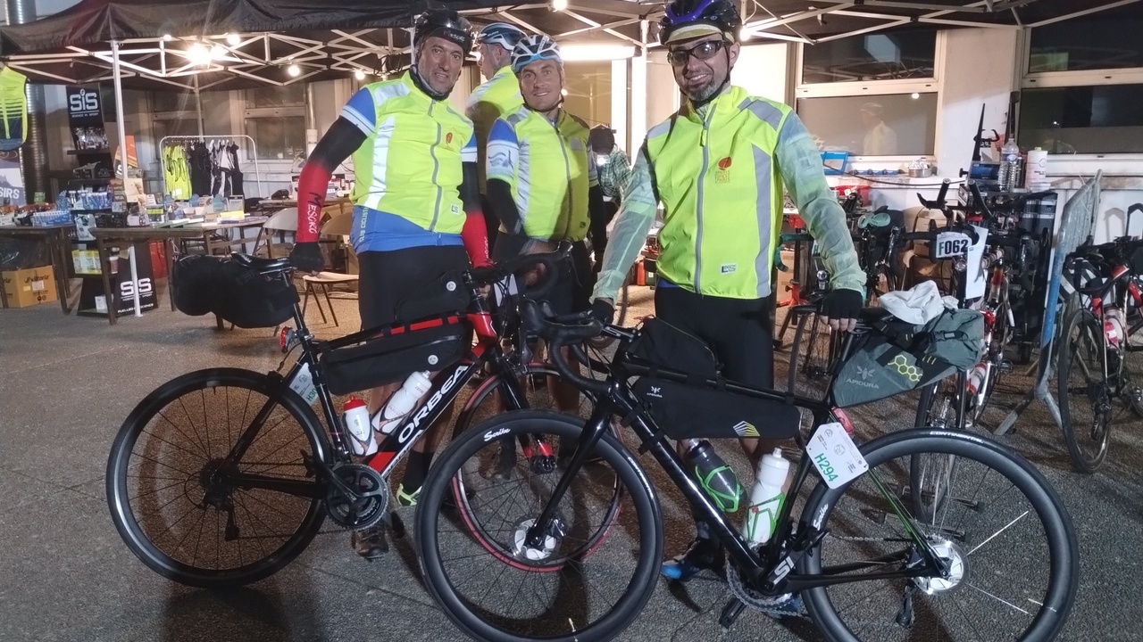 The Three Musketeers, ready to leave the control in Brest, as if we hadn't ride our bikes long enough!