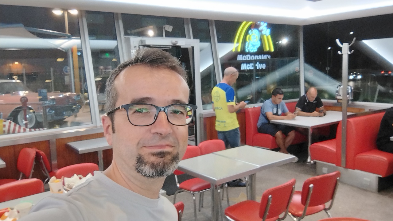 Selfie at McDonalds, Manolo, Ferreiro and Dani are already in our table on a corner