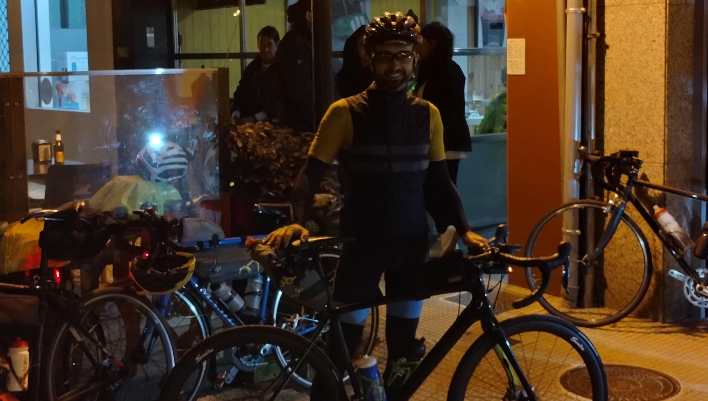 Me and the synapse, after the second 300 Brevet, in front of the Pura Vida bar in Tui