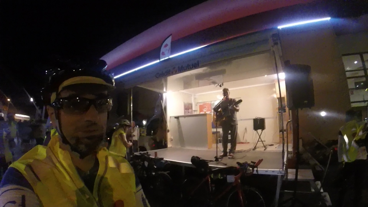 On our way to the mechanic I passed by a stand where a guy with a guitar was playing music and singing in french