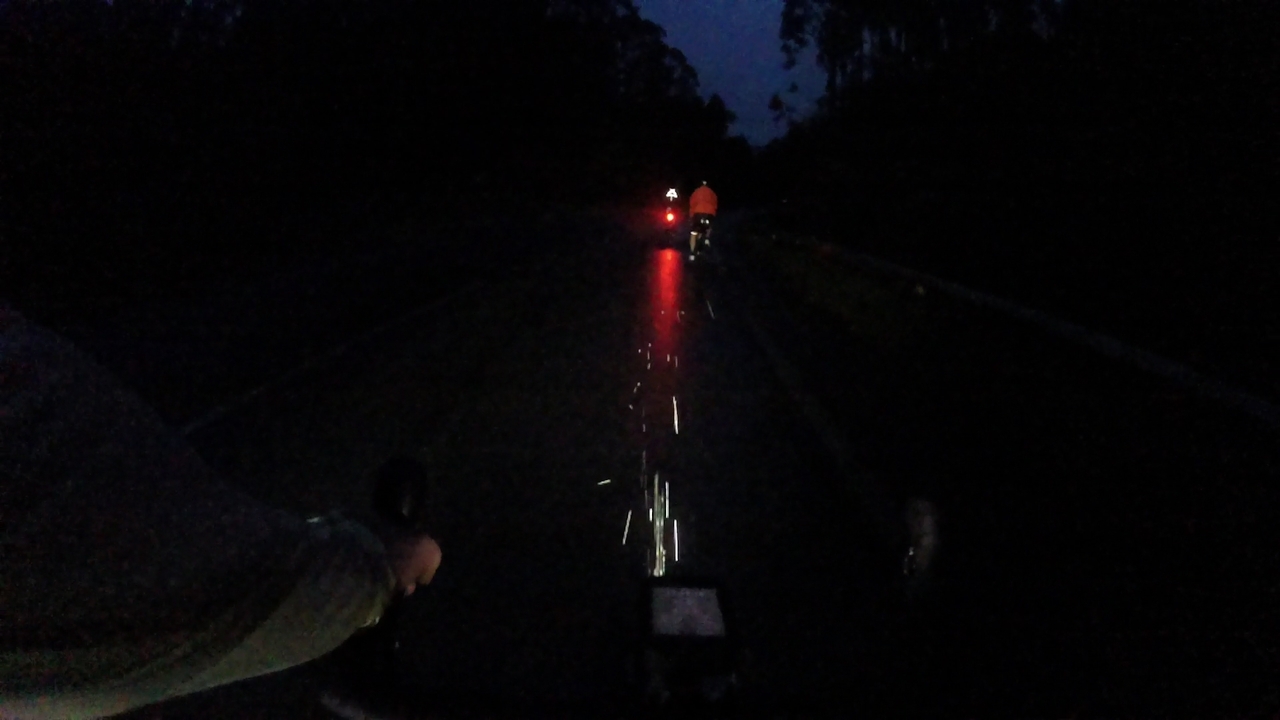 Chasing the others through the night rain on the small road from Burela to San Cibrao