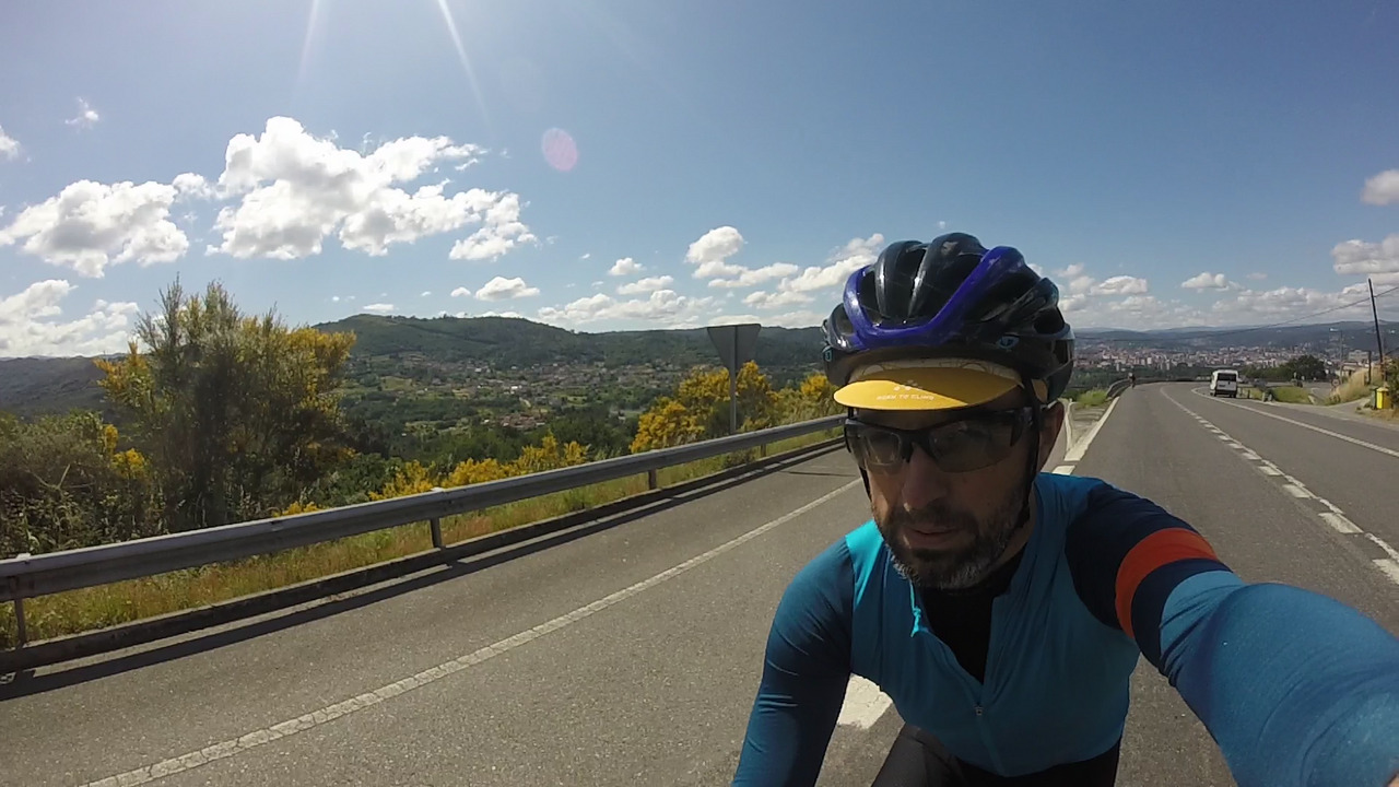 Selfie of myself on the road coming out of Ourense. Behind me you can still see part of the city of Ourense
