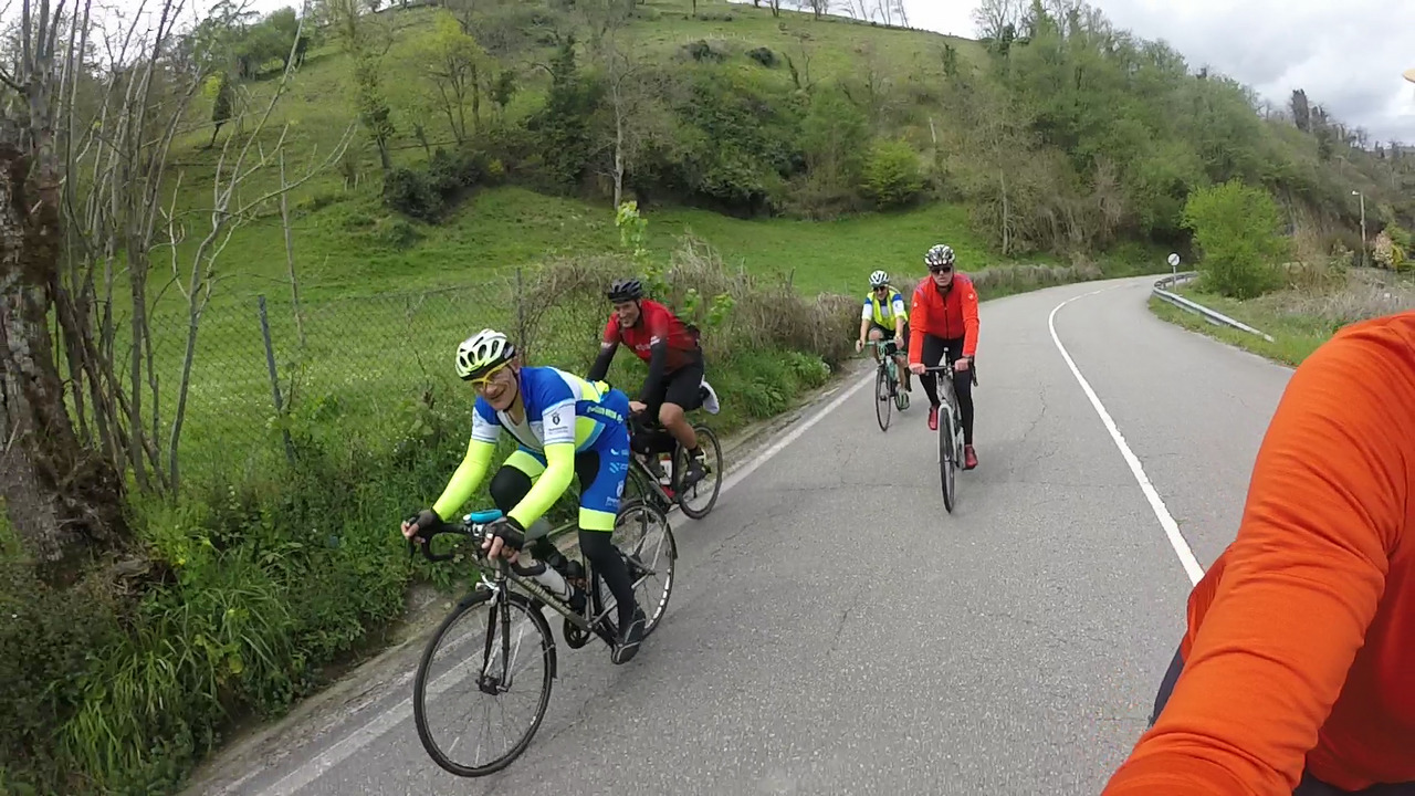 Manolo, being chased by Dani, Ferreiro and Juankar on that same road. I was leading the group when I took this photo backwards, to get everybody on camera