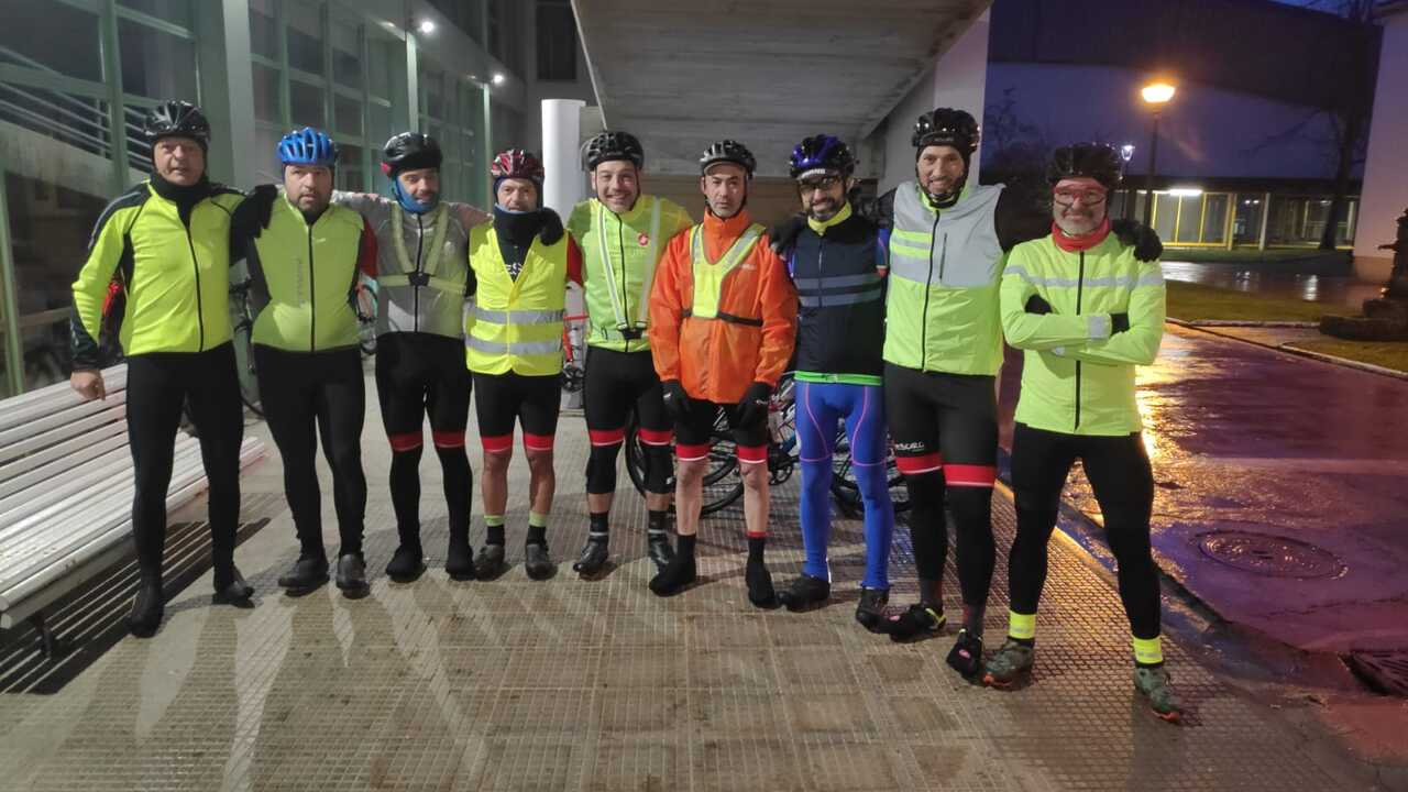 Group photo of me (black gillet) with the 'usual suspects' from the Mesoiro Cycling Club