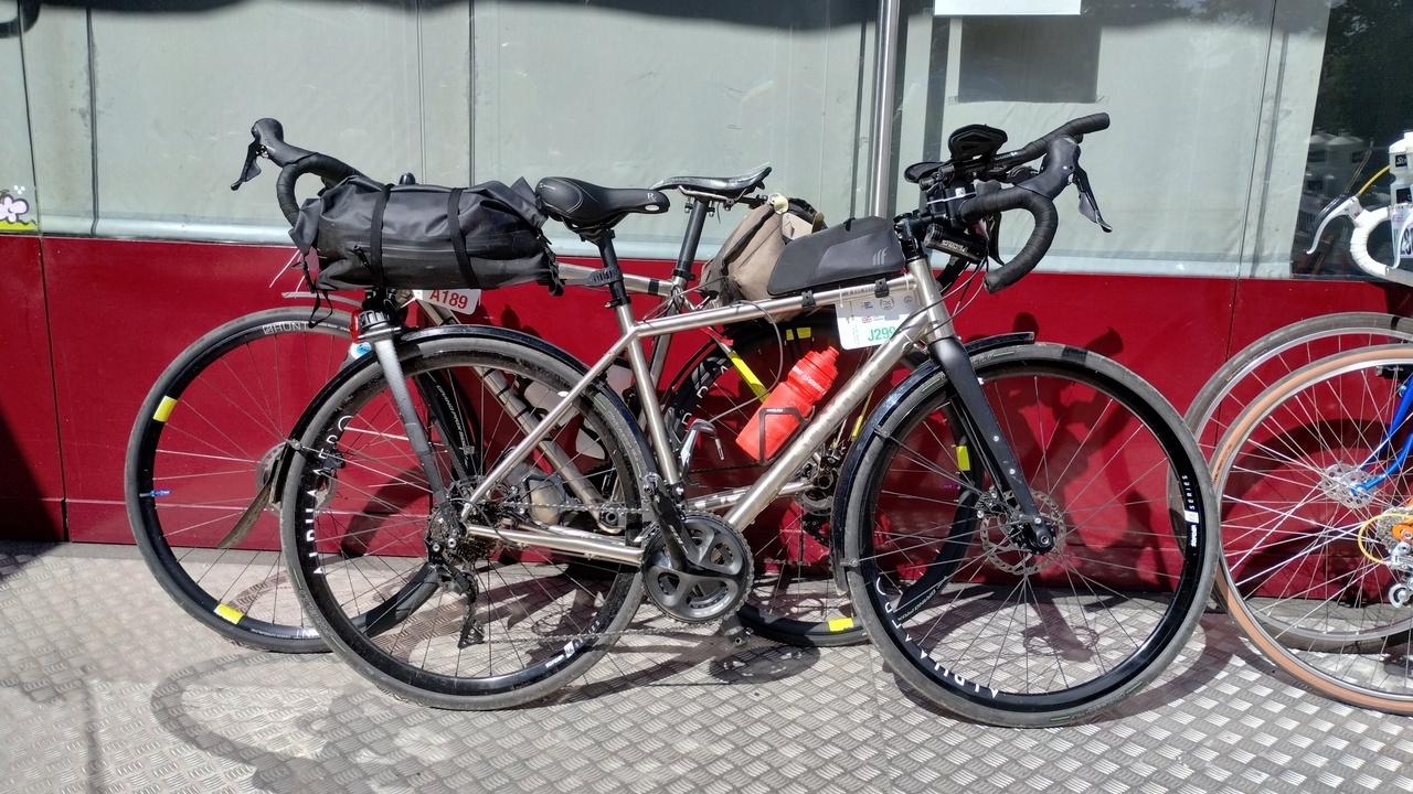 A titanium bike, with a Tailfinn rack attached to it