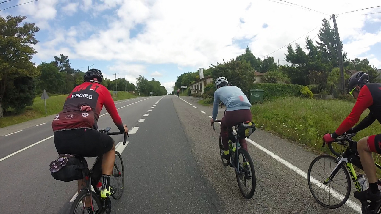 Dani, Alex and Óscar going up another repecho on our way to Chantada, passing the village of Toldavia