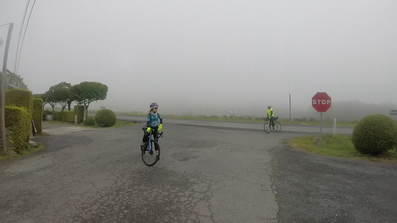 Estefanía and Valentín, waiting for the others after Palas de Rei. Valentín was by the main road, so the others could spot them easily