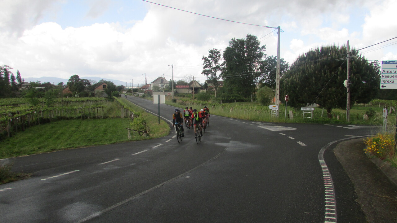 Our group, taken a turn to our right (left in the picture), The picture was taken by the photographer with the pro camera, from quite some distance